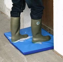 KERBL Desinfektionsmatte Zum Seuchenschutz Schweinepest Hühner 85x60x3 Cm